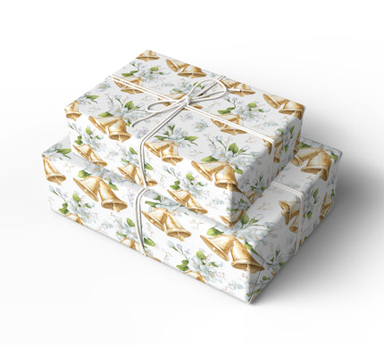 Lunafleur Glimmerbell – White floral bouquet with golden bells seamless wrapping paper