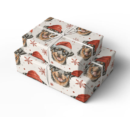 Rottie Cheer – Rottweiler Dog Christmas Pattern with Red Hat and Snowflakes Wrapping Paper