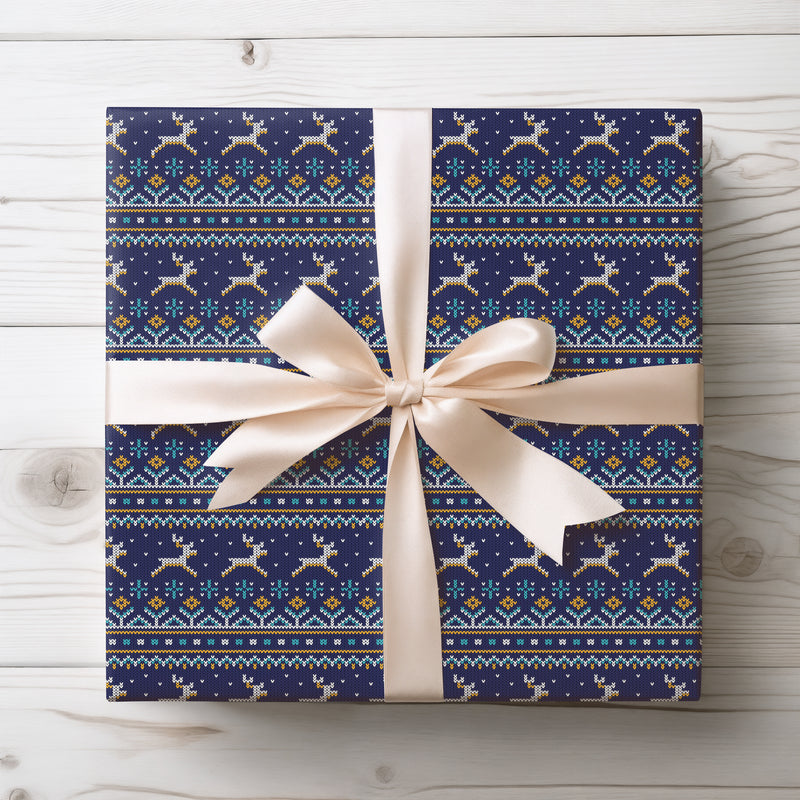 Stavorn – Nordic Blue Knitted Reindeer Wrapping Paper with Festive Patterns