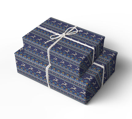 Stavorn – Nordic Blue Knitted Reindeer Wrapping Paper with Festive Patterns