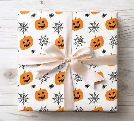 Classic and fun, PumpkinHex features jack-o’-lantern motifs. A perfect Halloween wrapping paper for trick-or-treat gifts and spooky décor. 