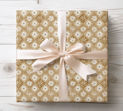 Rustic and refined, SnowPetal Lattice pairs beige craft tones with white floral diamond details. Ideal for eco-friendly weddings, holidays, and natural gift presentations. 