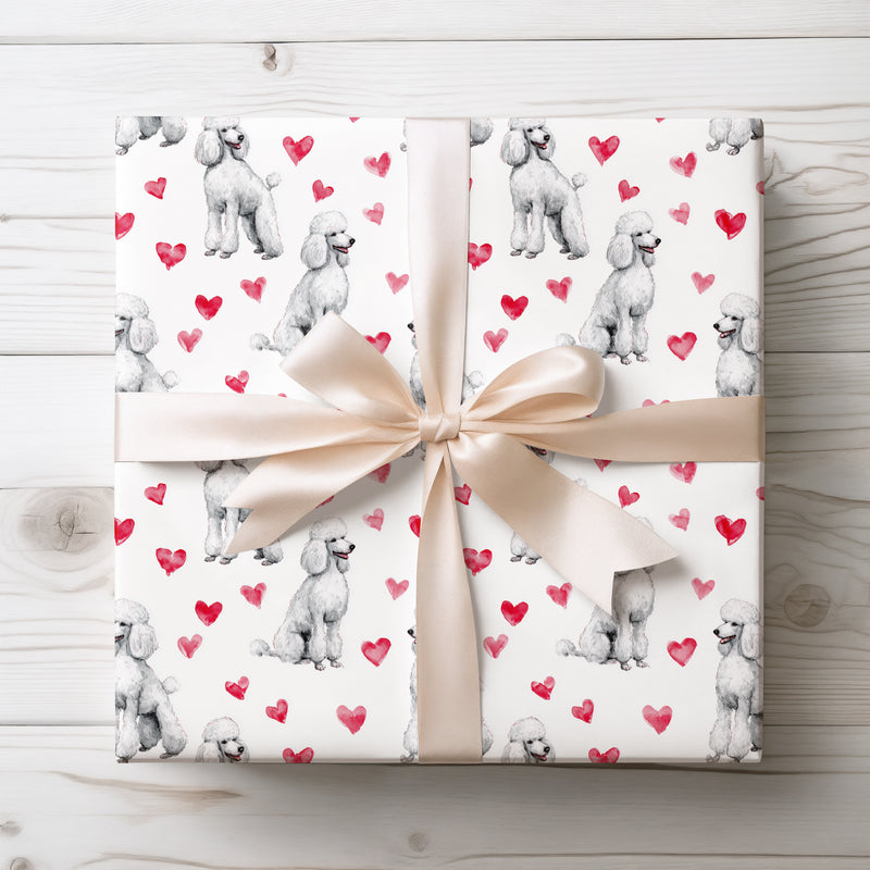 Snowpaw Elegance – white poodle heart wrapping paper