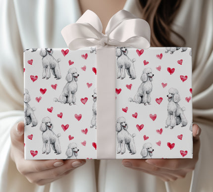 Snowpaw Elegance – white poodle heart wrapping paper