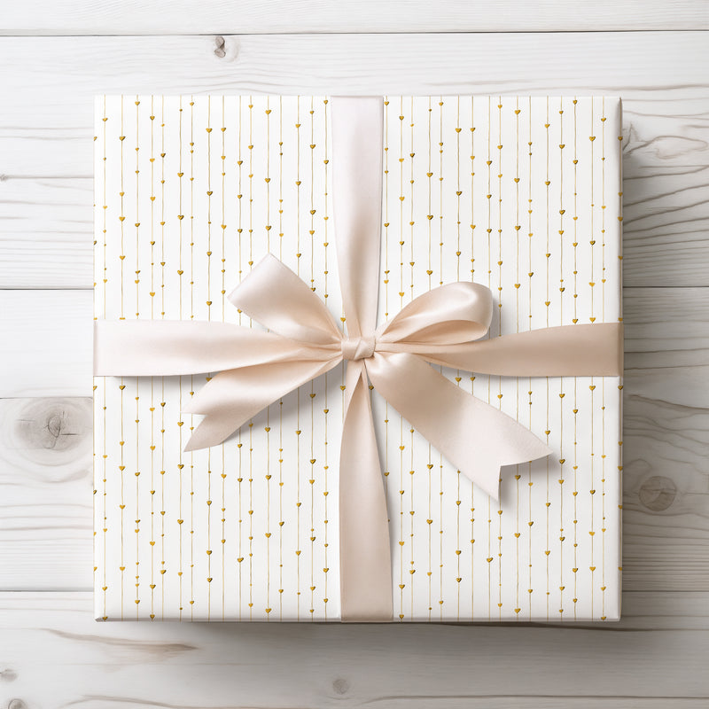 Goldenfall Strings – Gold Vertical Heart Lines wrapping paper